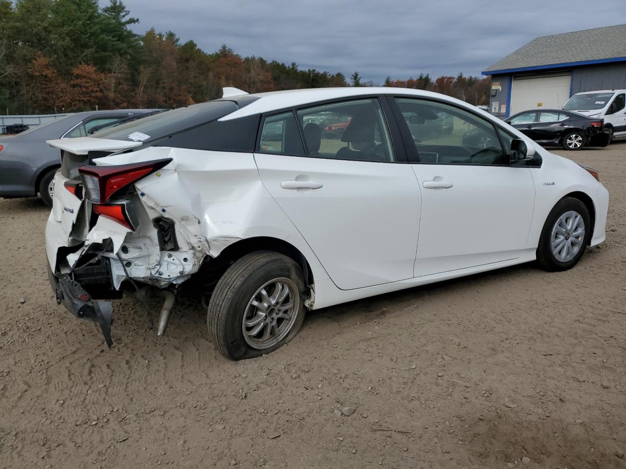 2019 Toyota Prius - Image 3