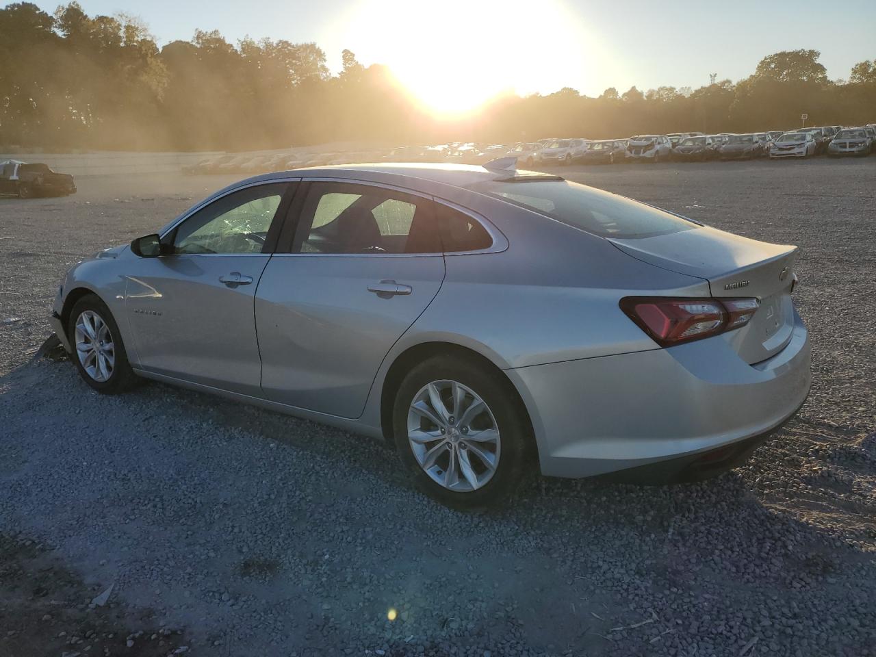 2020 Chevrolet Malibu - Image 2
