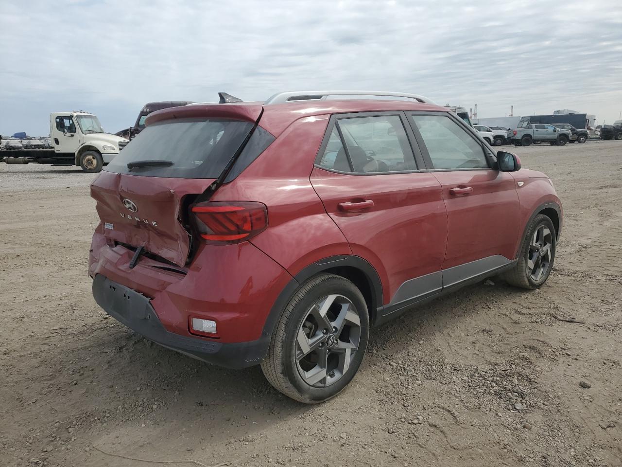 2021 Hyundai Venue - Image 3