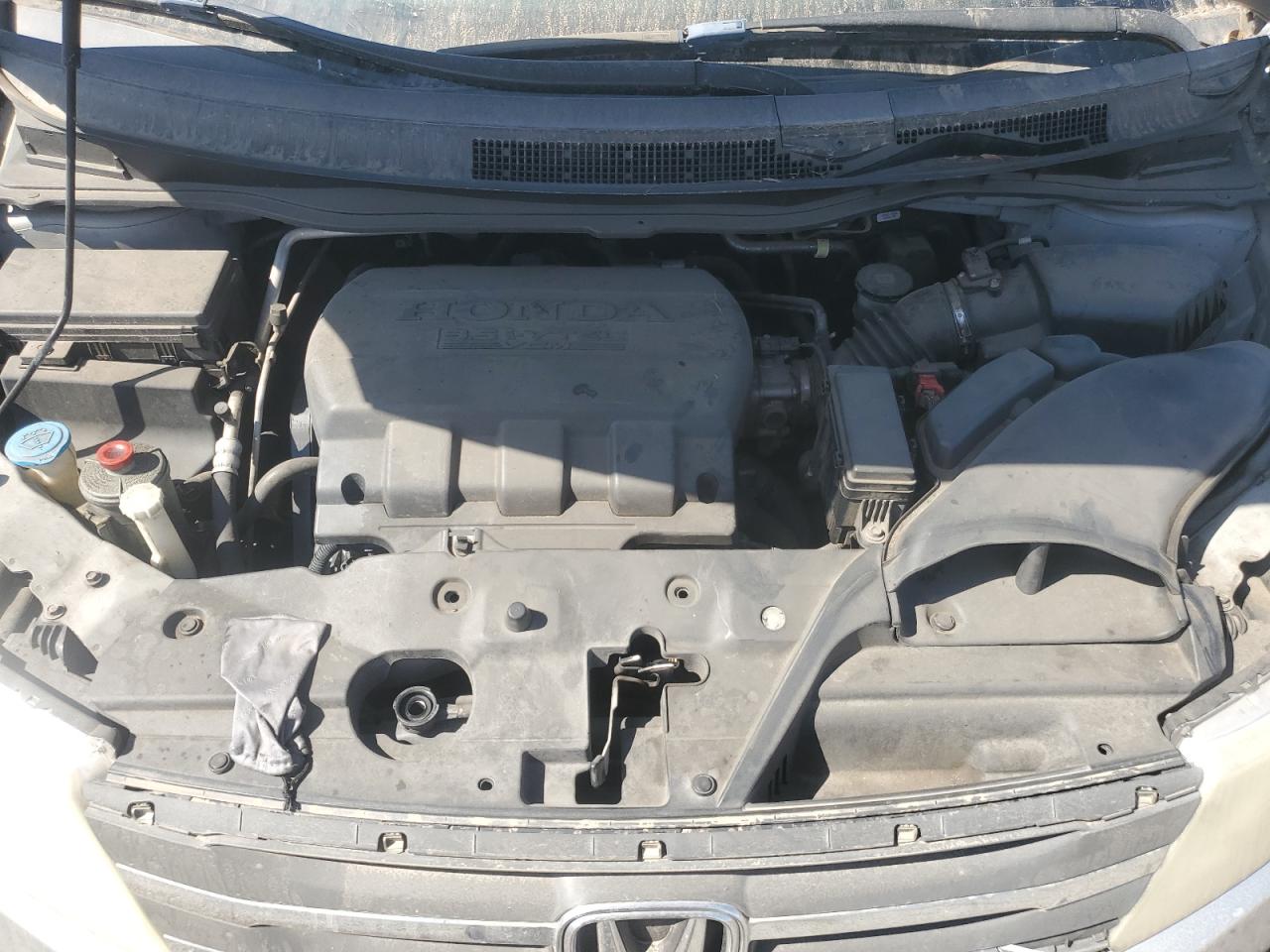 2011 Honda Odyssey - Image 12