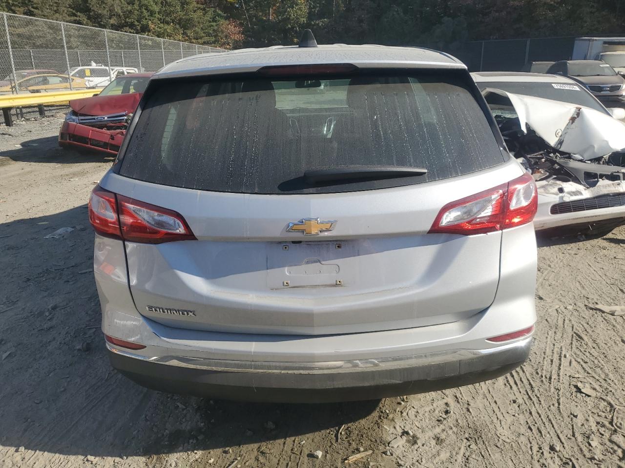 2018 Chevrolet Equinox Ls VIN: 3GNAXHEV2JL118842 Lot: 76669194