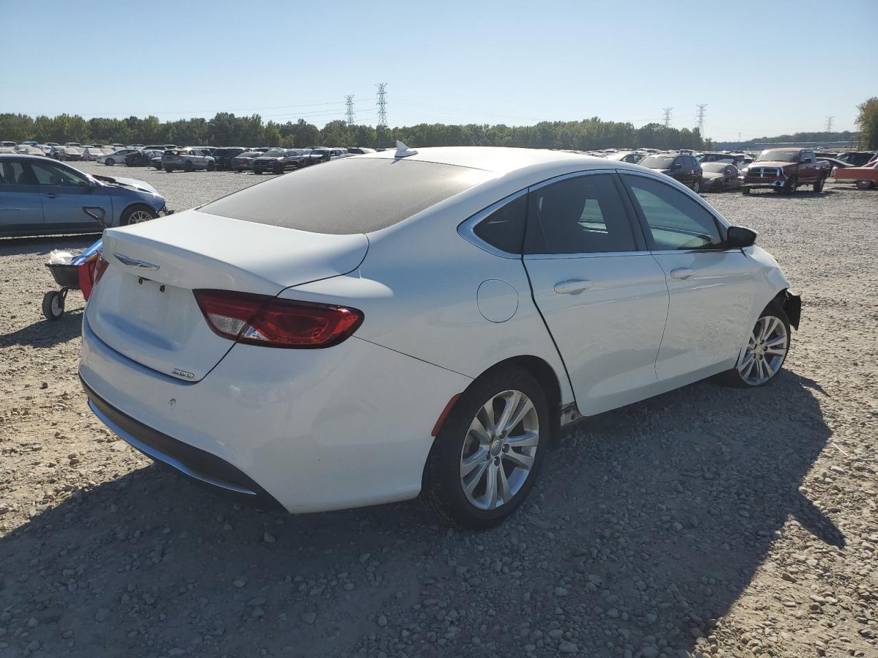 VIN 1C3CCCAB7FN622696 2015 CHRYSLER 200 no.3