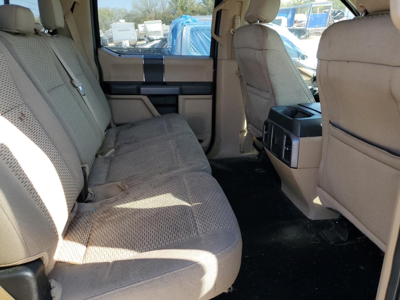 2015 Ford F-150 - Image 11