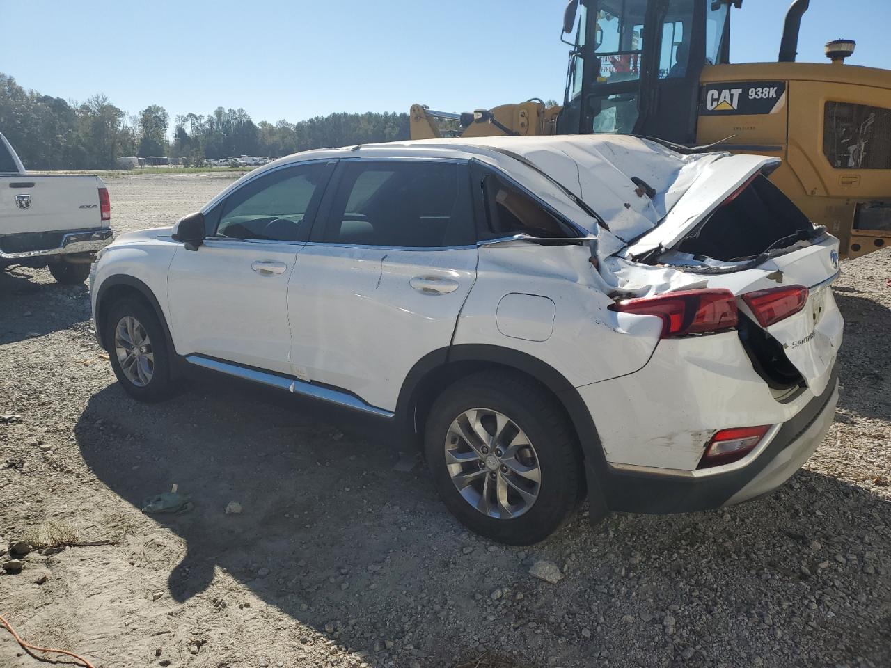 2019 Hyundai Santa Fe - Image 2