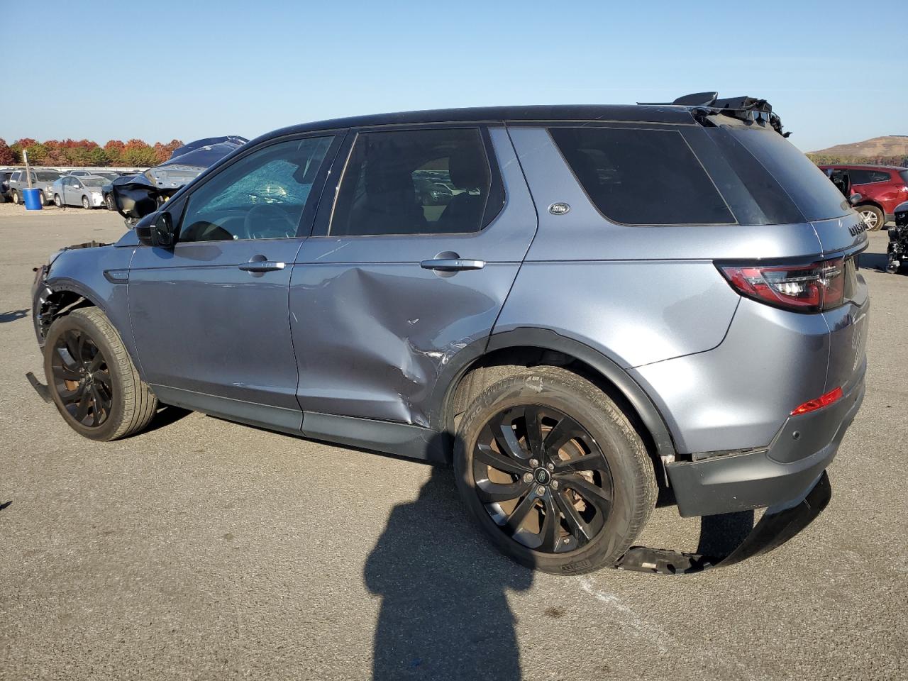 2020 Land Rover Discovery - Image 2