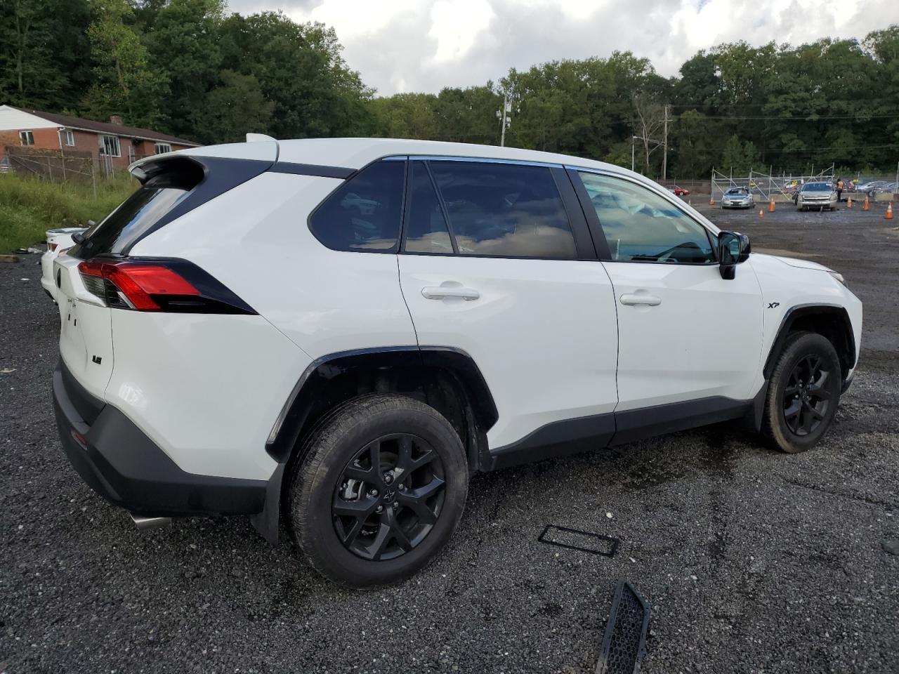 2024 Toyota RAV 4 - Image 3