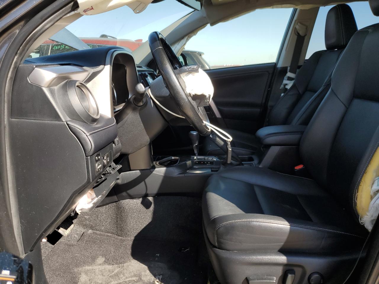 2017 Toyota RAV 4 - Image 7