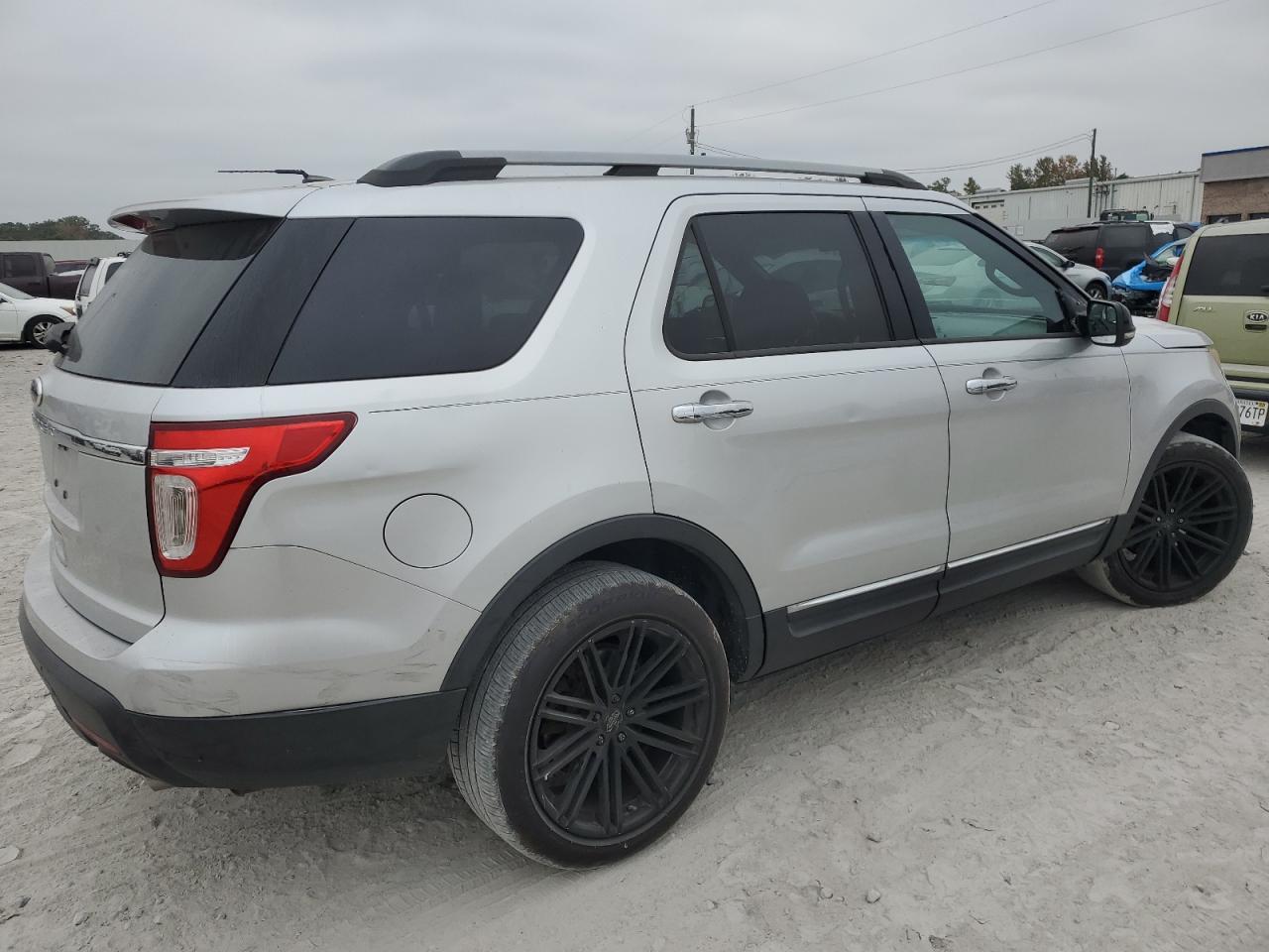 2013 Ford Explorer - Image 3