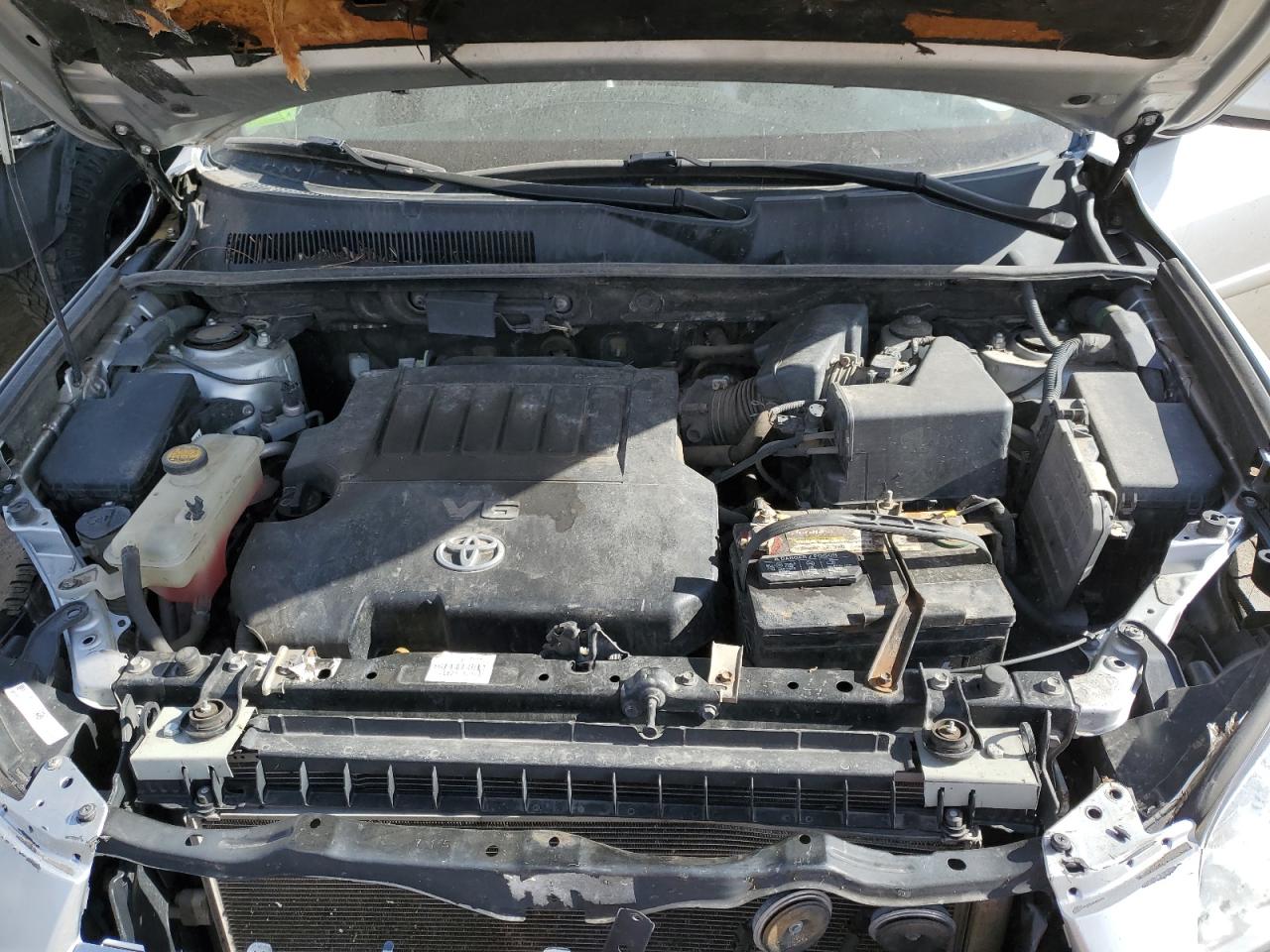 2012 Toyota RAV 4 - Image 13