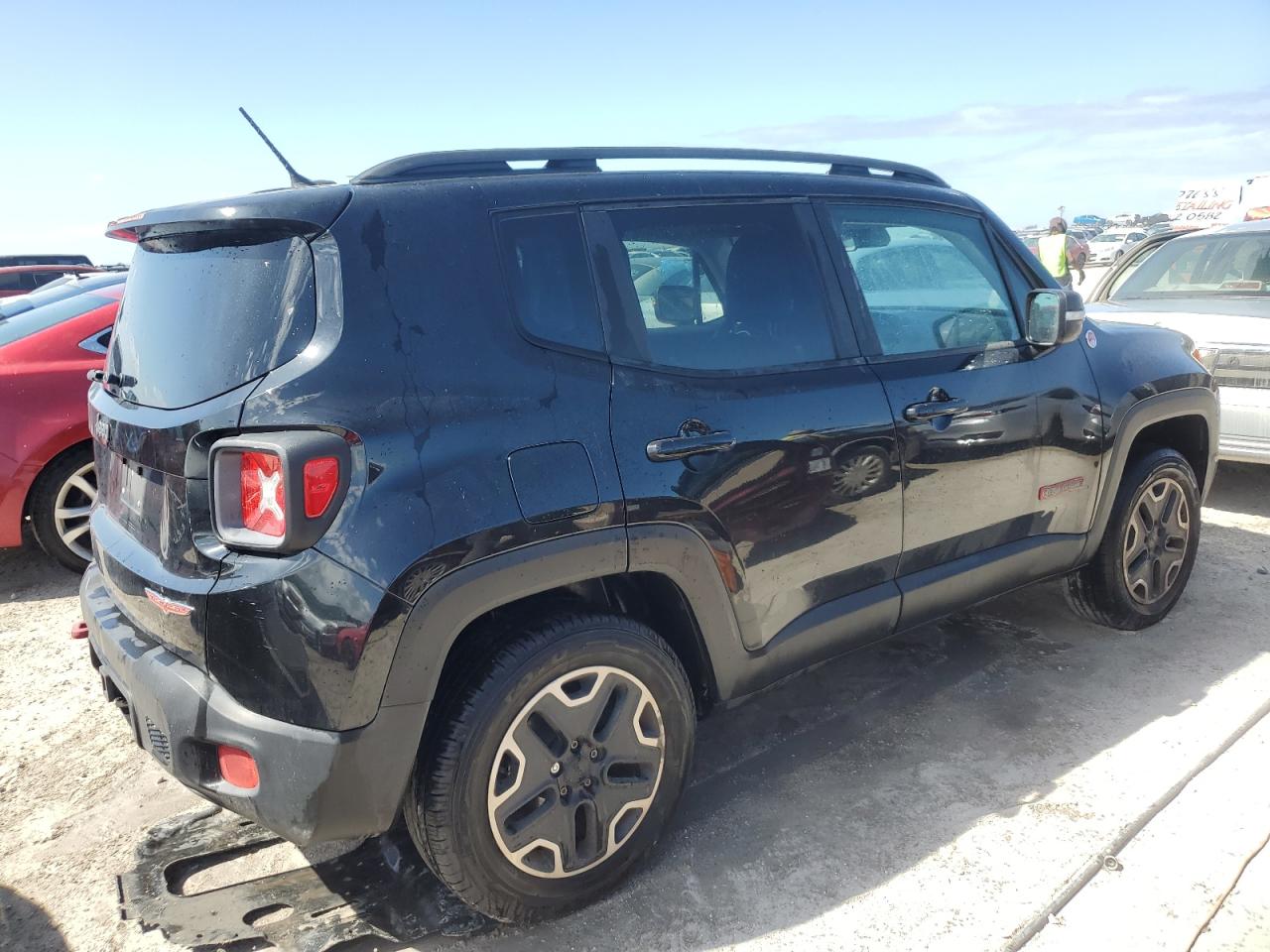 VIN ZACCJBCT2FPC14017 2015 JEEP RENEGADE no.3