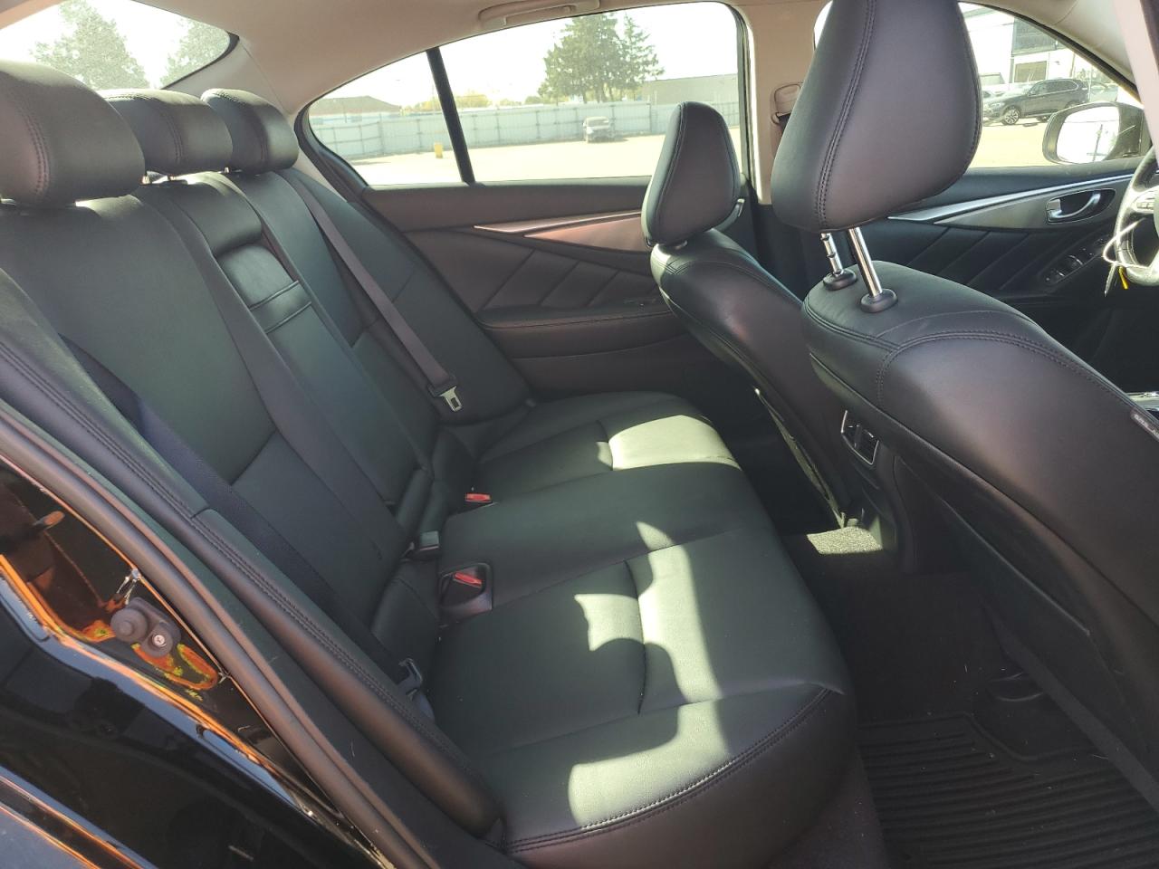 2016 Infiniti Q50 - Image 10