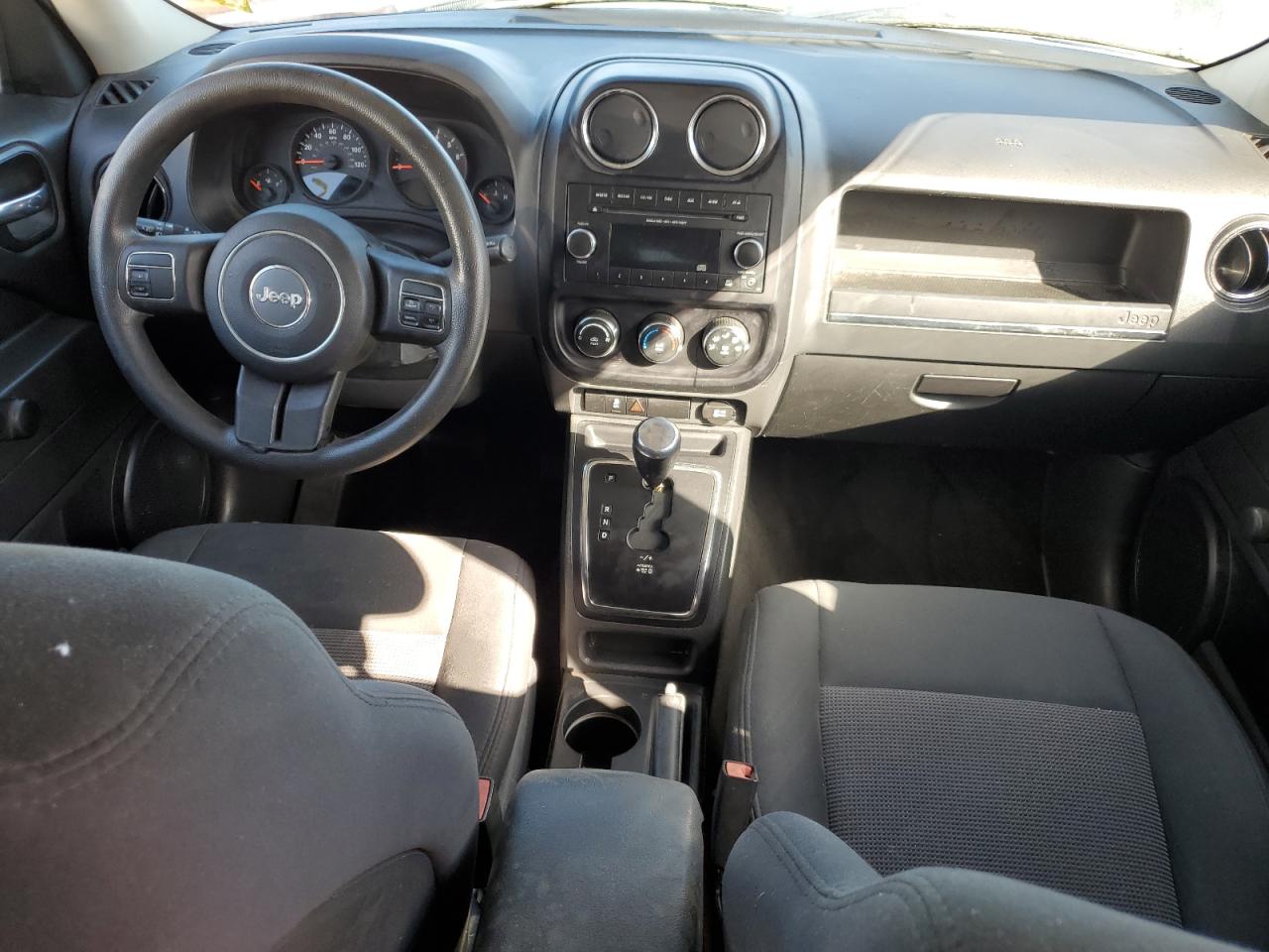 2012 Jeep Liberty (Patriot) - Image 8