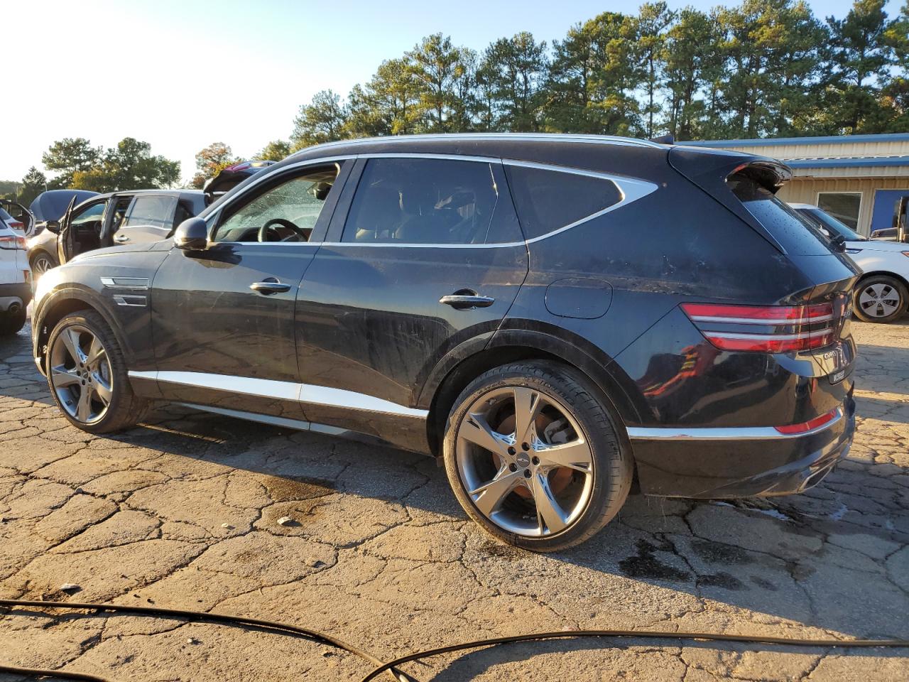 2022 Genesis GV80 - Image 2