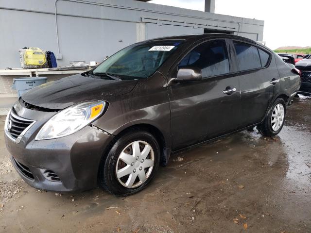  NISSAN VERSA 2013 Brown