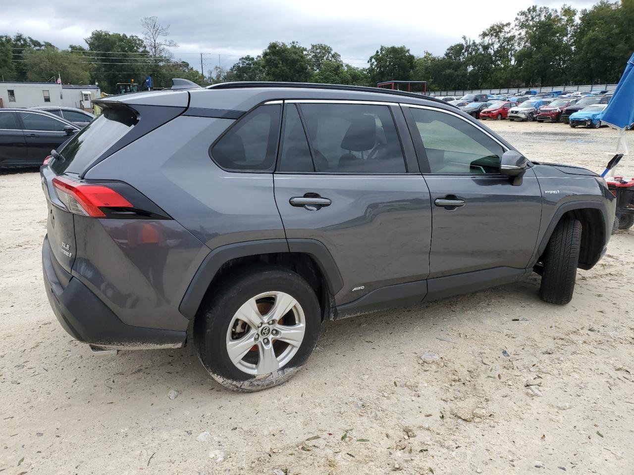 2019 Toyota RAV 4 - Image 3