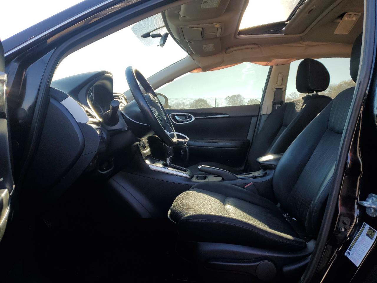 2019 Nissan Sentra - Image 7