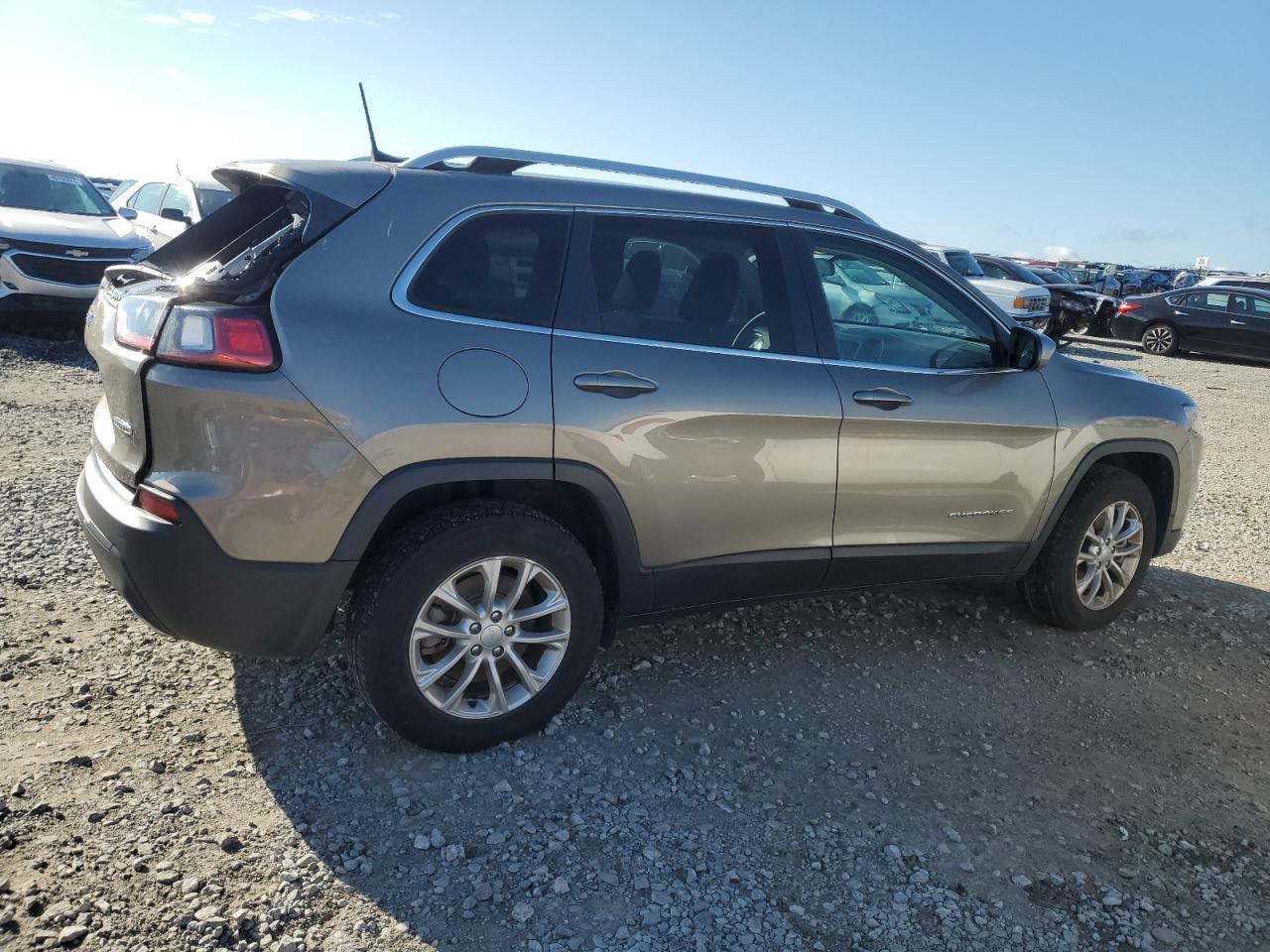 2019 Jeep Grand Cherokee - Image 3