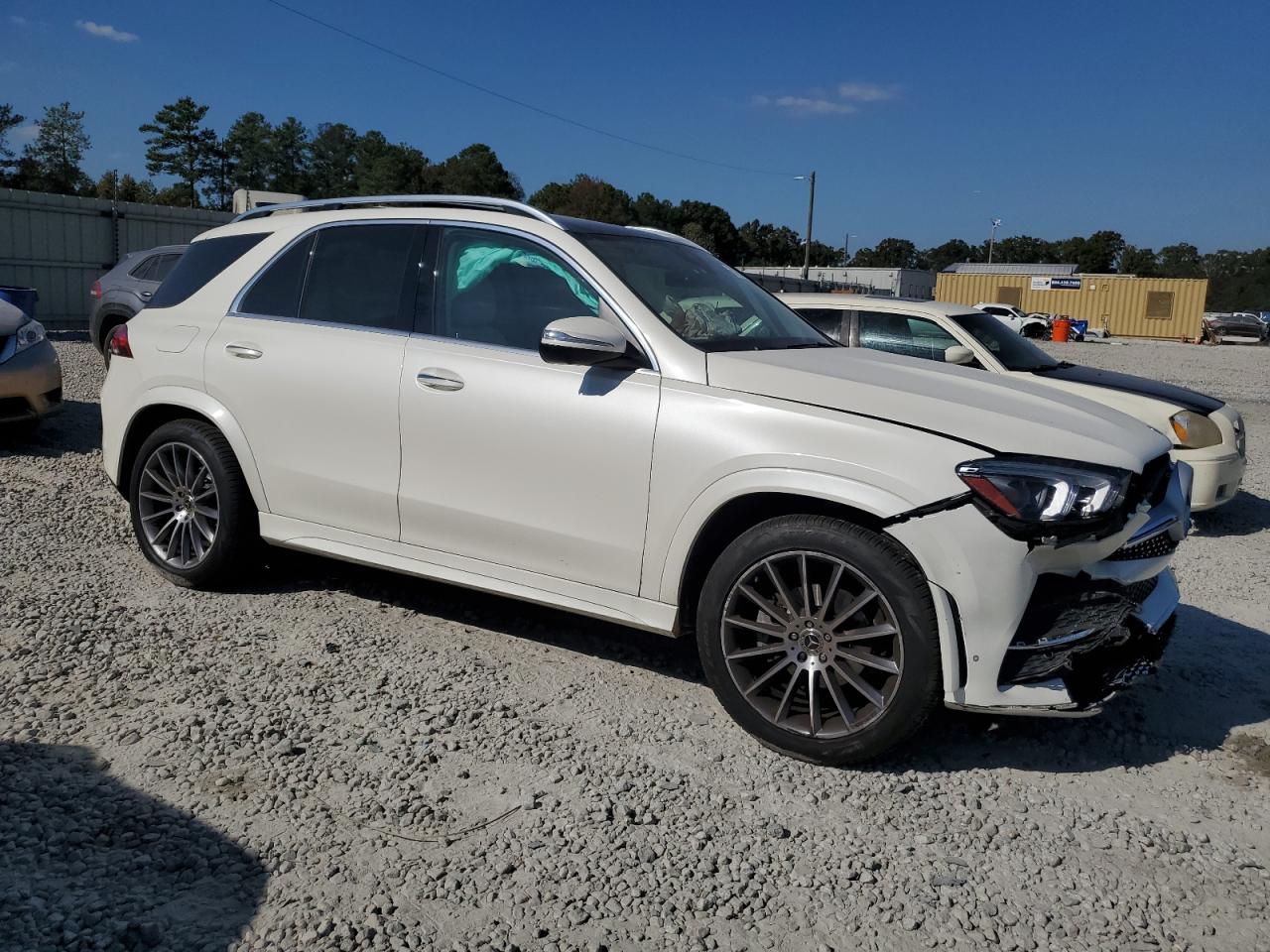 2022 Mercedes-Benz GLE - Image 4