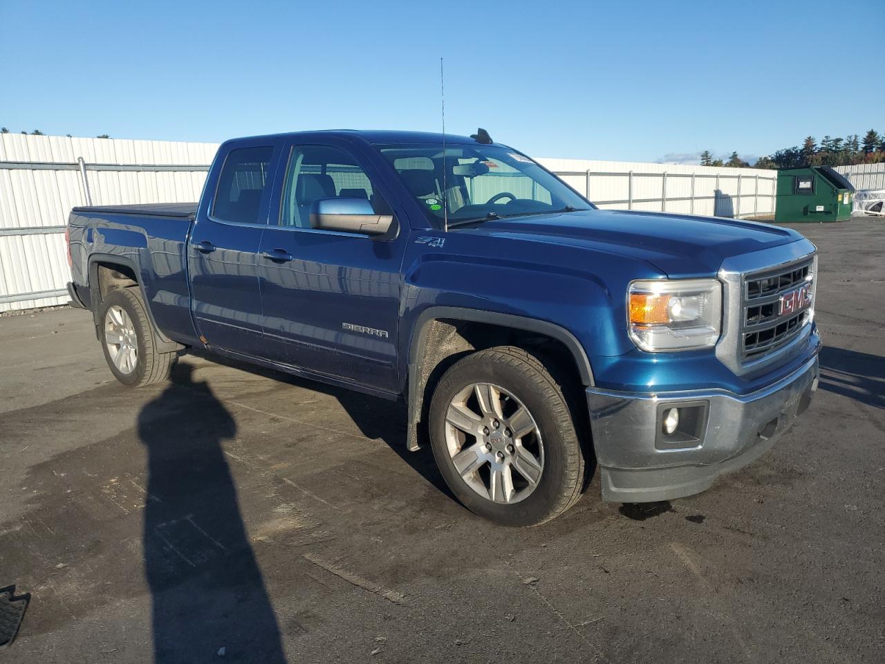 2015 GMC Sierra - Image 4