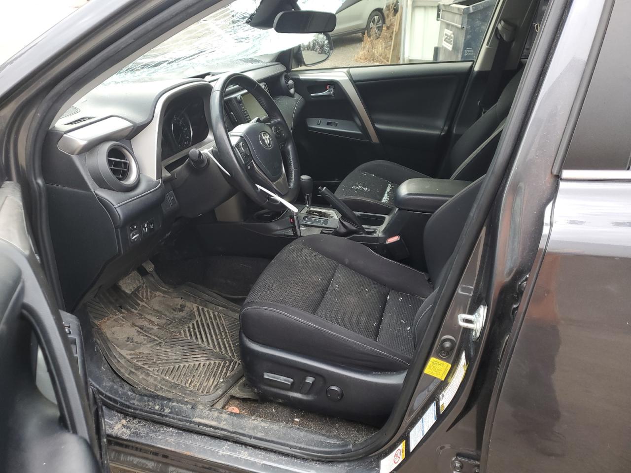 JTMRJREV0JD196142 2018 Toyota Rav4 Hv Le