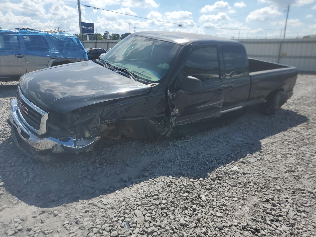 2004 GMC Sierra - Image 1