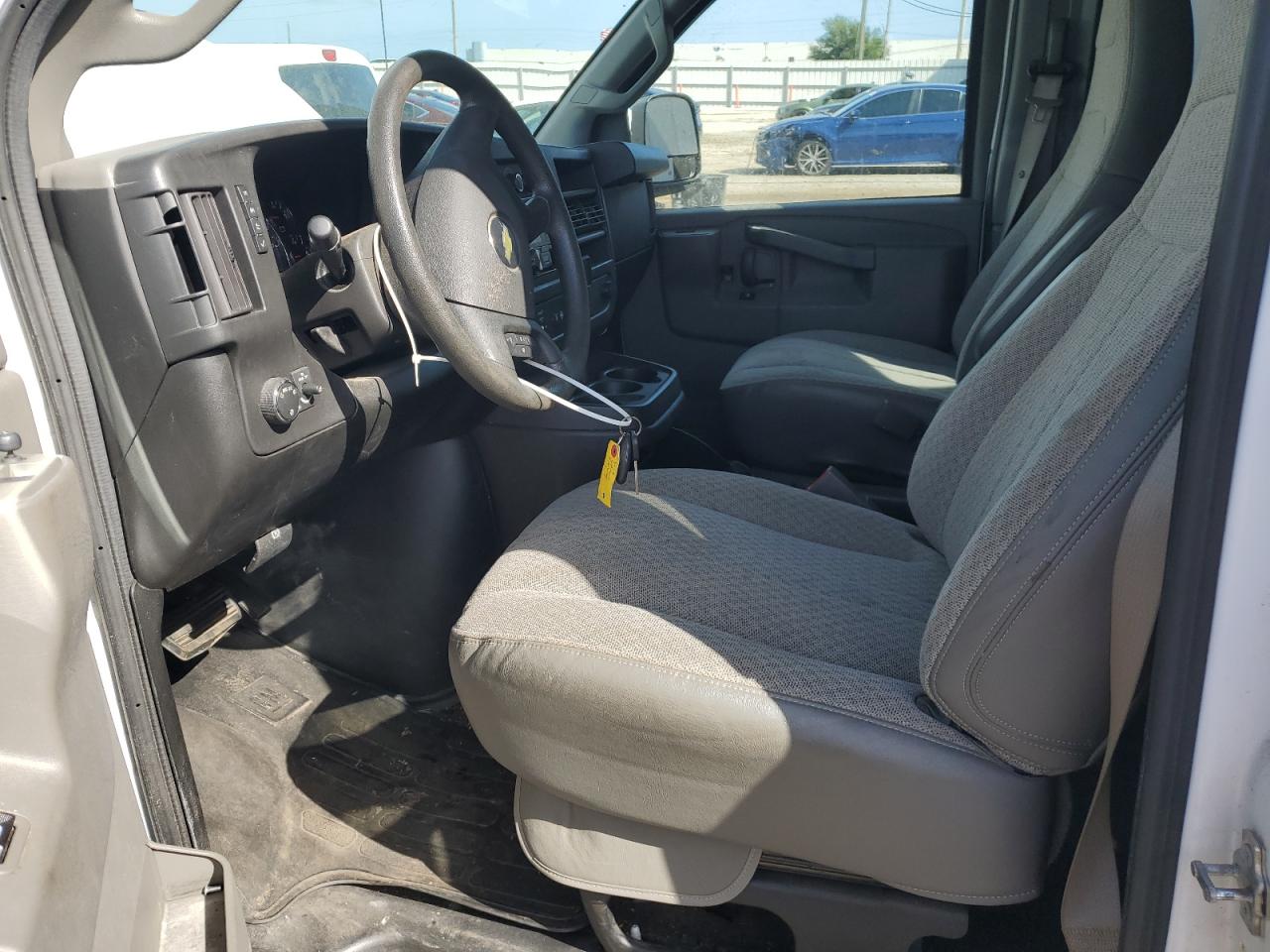2018 Chevrolet Express - Image 7