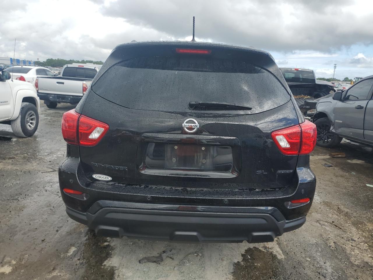 2018 Nissan Pathfinder - Image 6