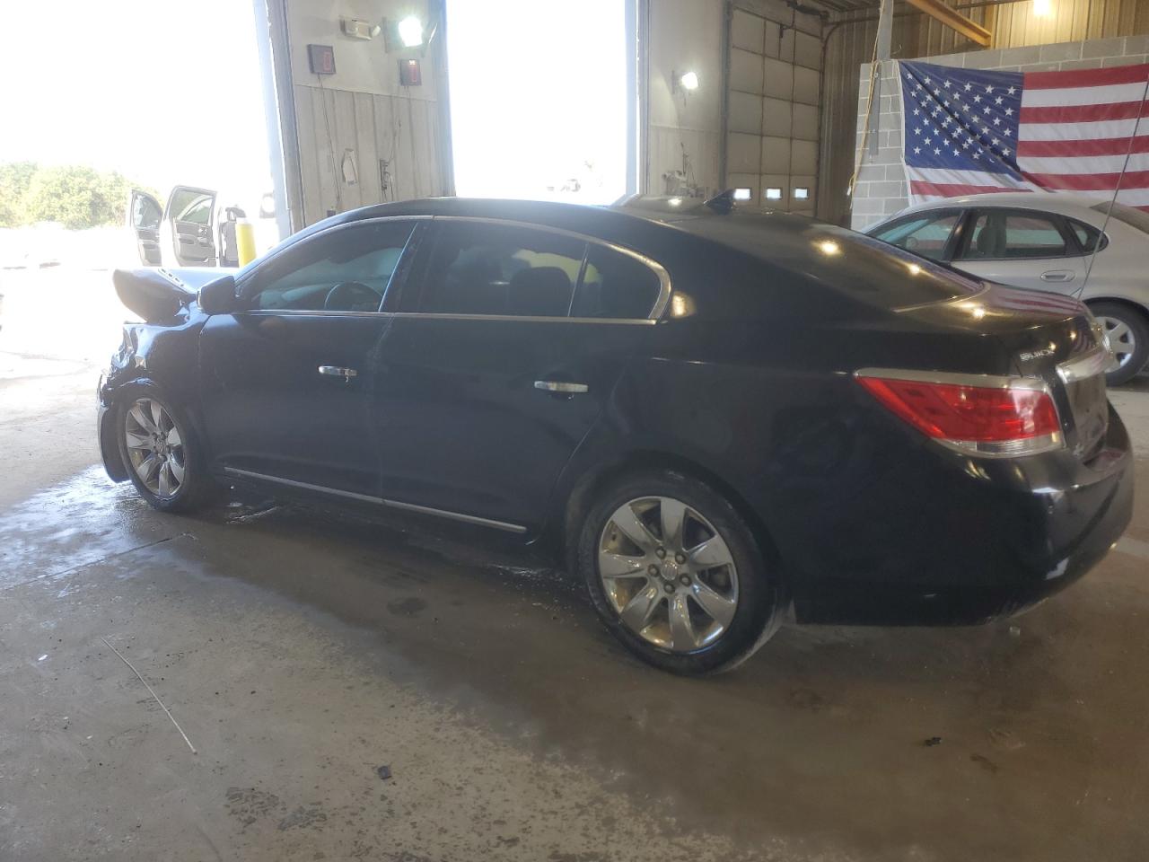 2010 Buick LaCrosse - Image 2