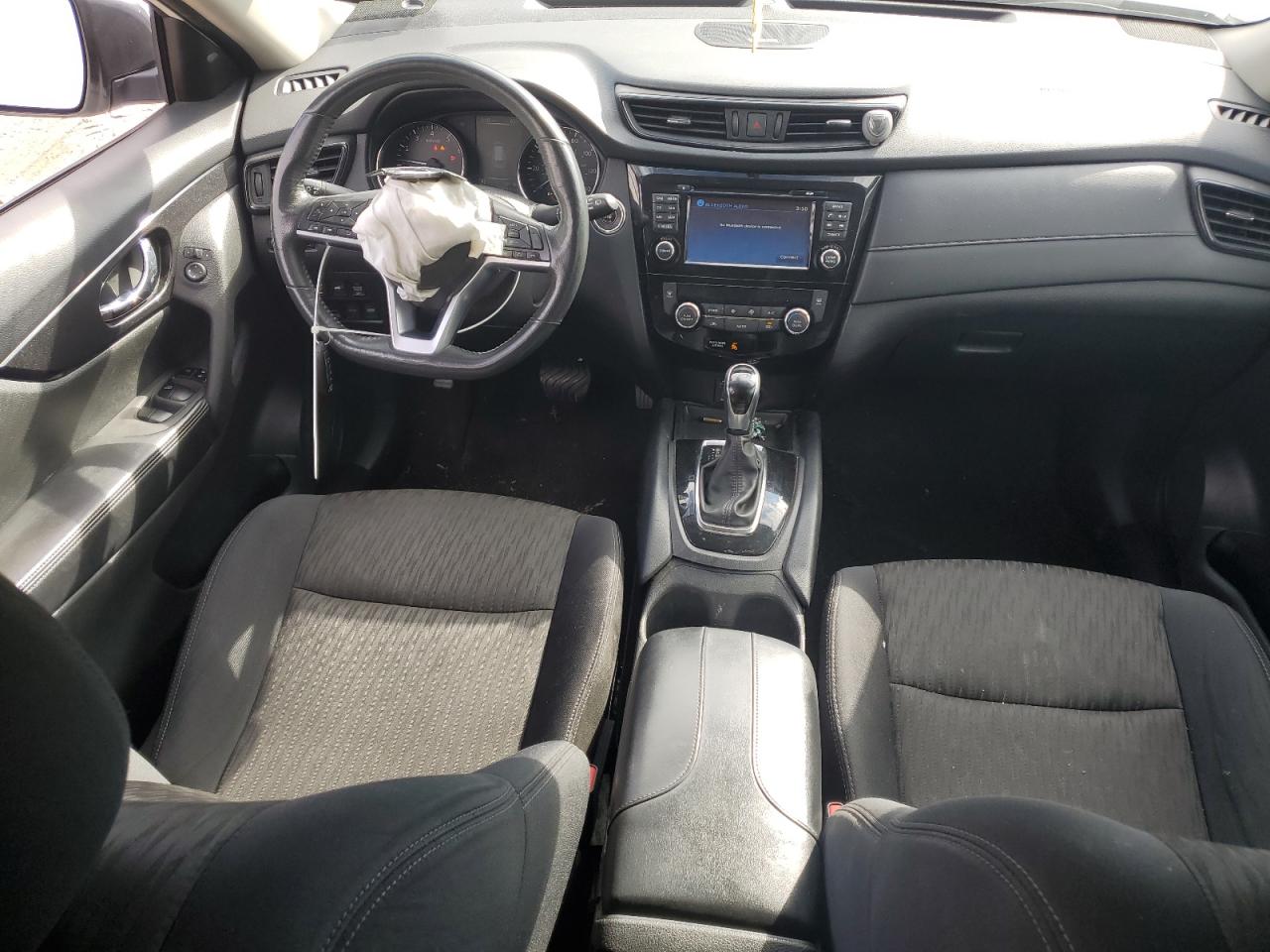 2017 Nissan Rogue - Image 8