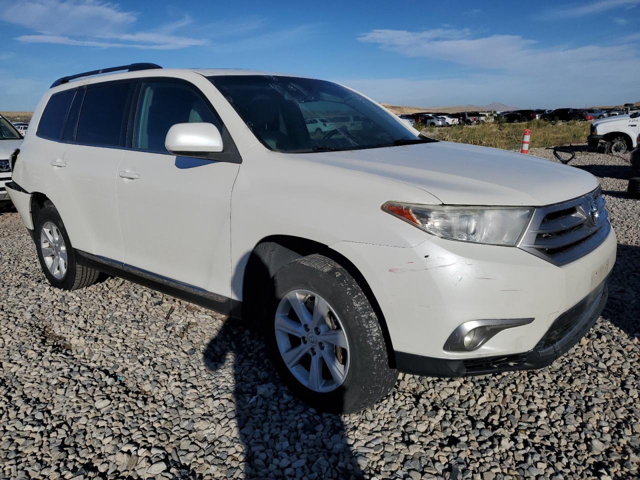 VIN 5TDBK3EH5DS258598 2013 TOYOTA HIGHLANDER no.4