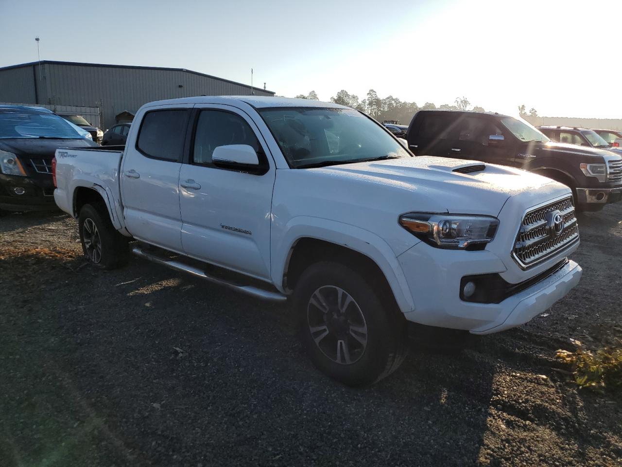 2017 Toyota Tacoma - Image 4