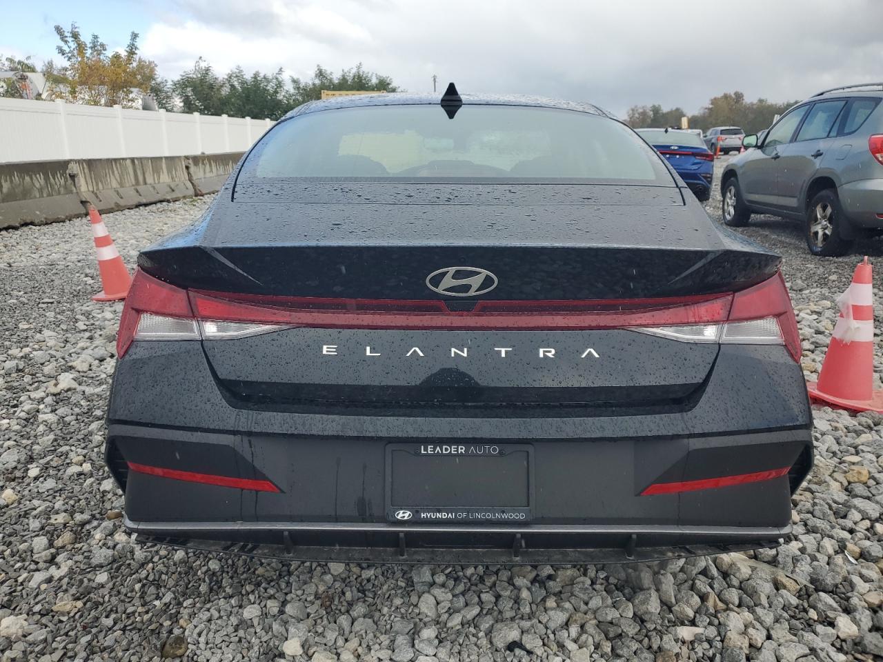 2024 Hyundai Elantra - Image 6