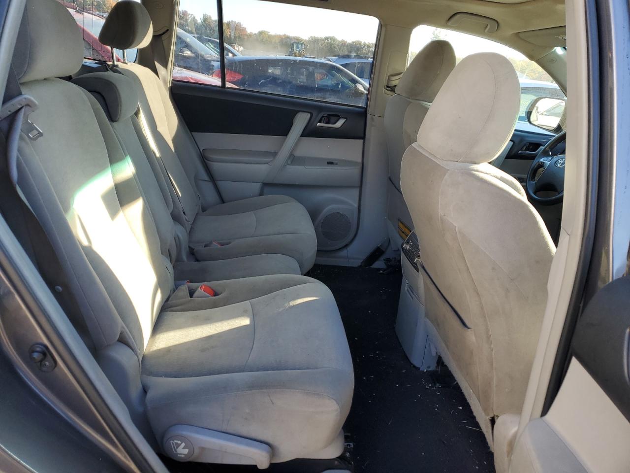2012 Toyota Highlander Base VIN: 5TDBK3EH0CS133975 Lot: 75930014