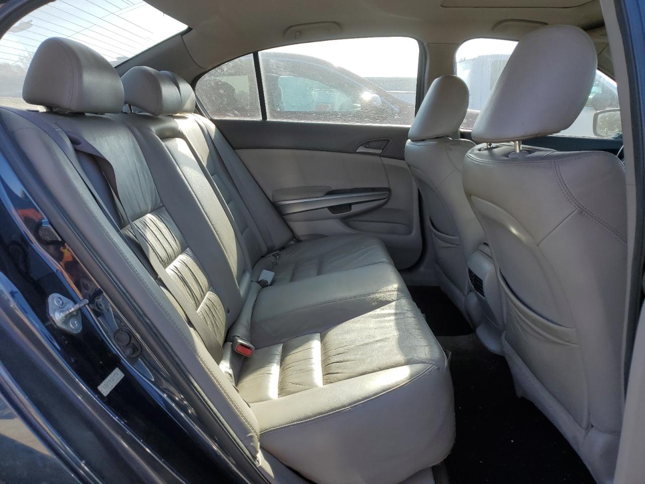 2010 Honda Accord - Image 10