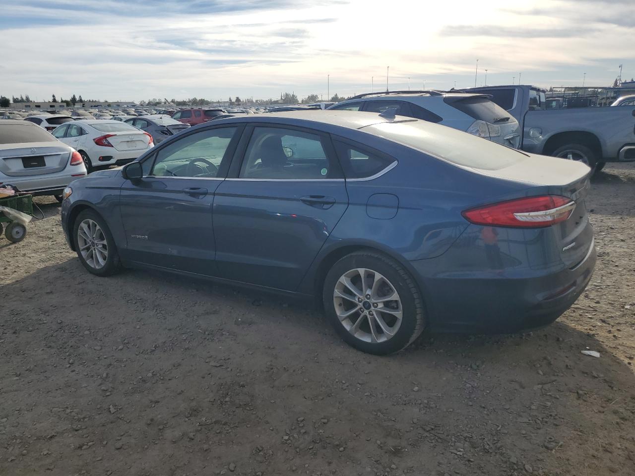 VIN 3FA6P0LU9KR195691 2019 FORD FUSION no.2