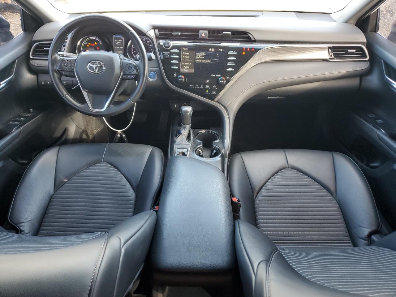 2020 Toyota Camry - Image 8