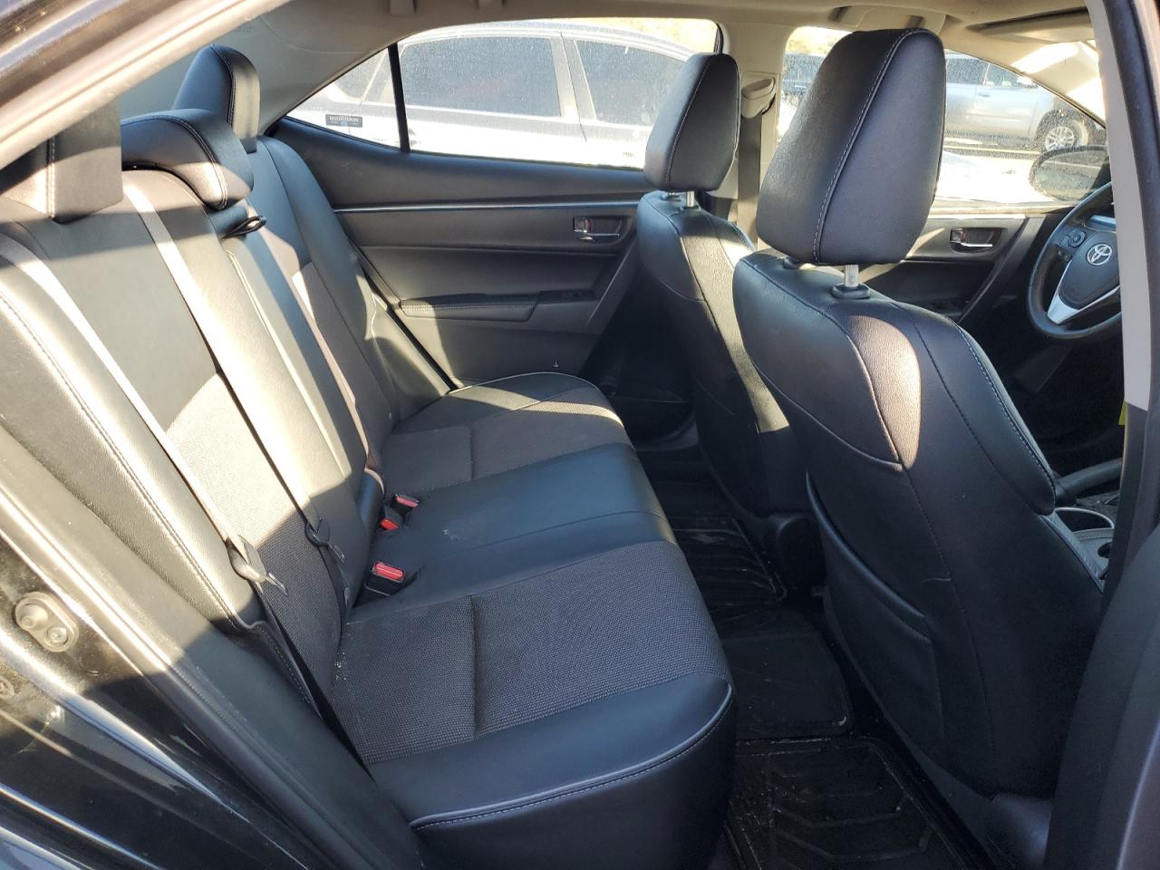 2015 Toyota Corolla - Image 10