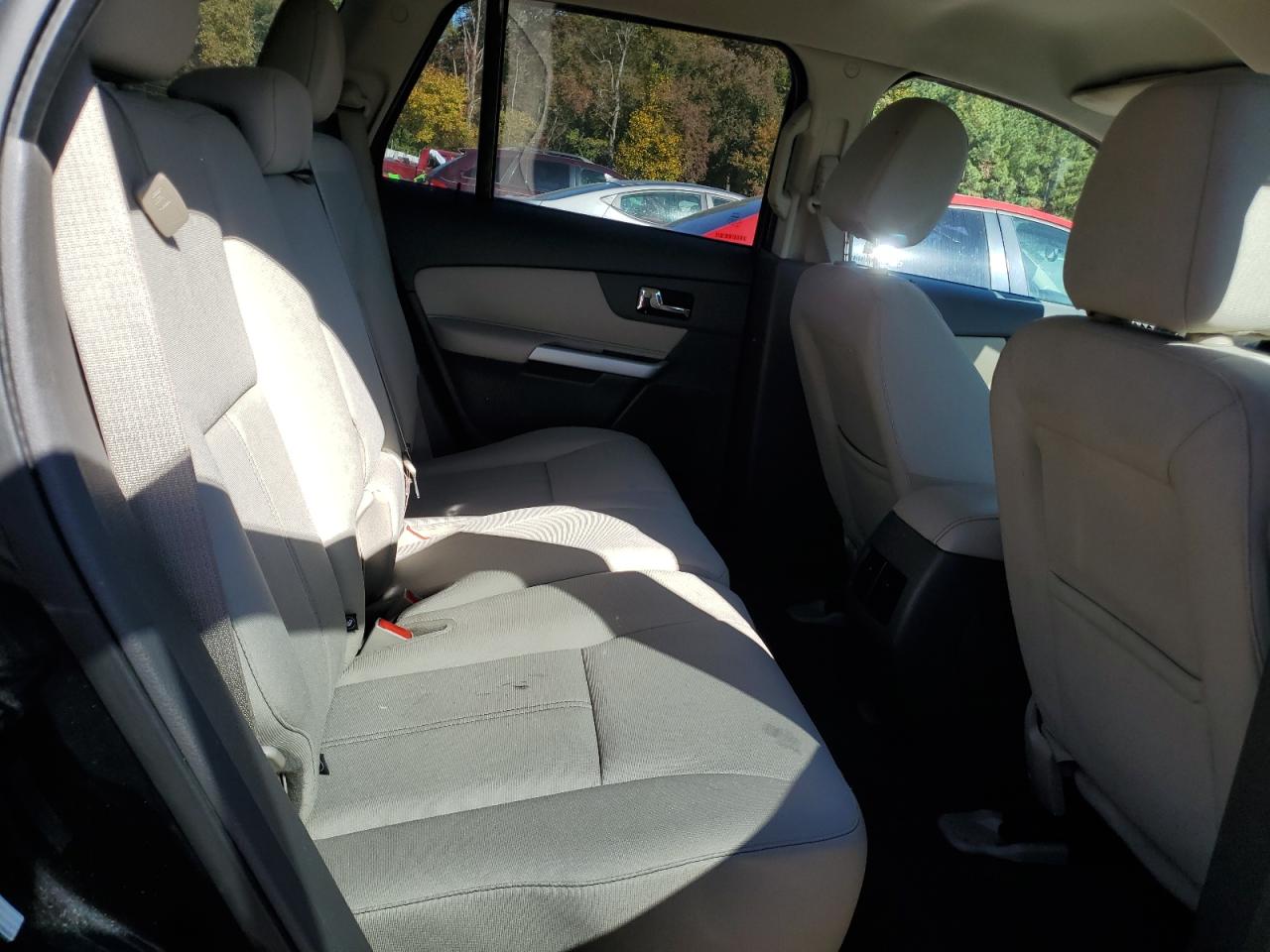 2014 Ford Edge - Image 11