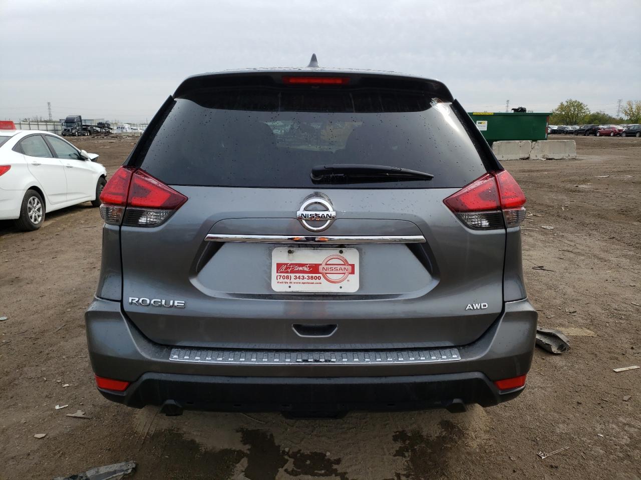 2017 Nissan Rogue - Image 6