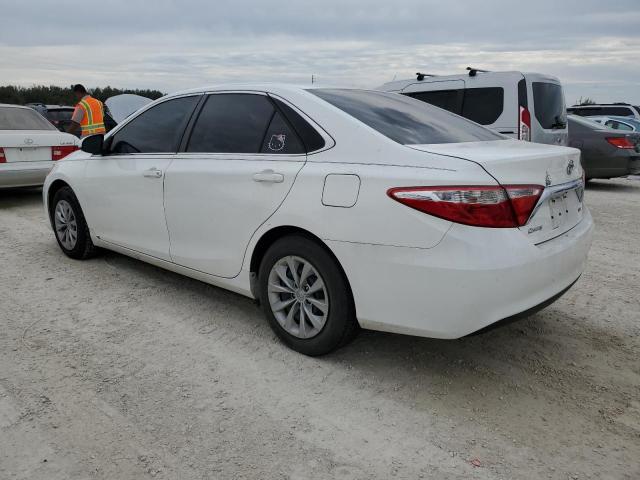  TOYOTA CAMRY 2015 Белый