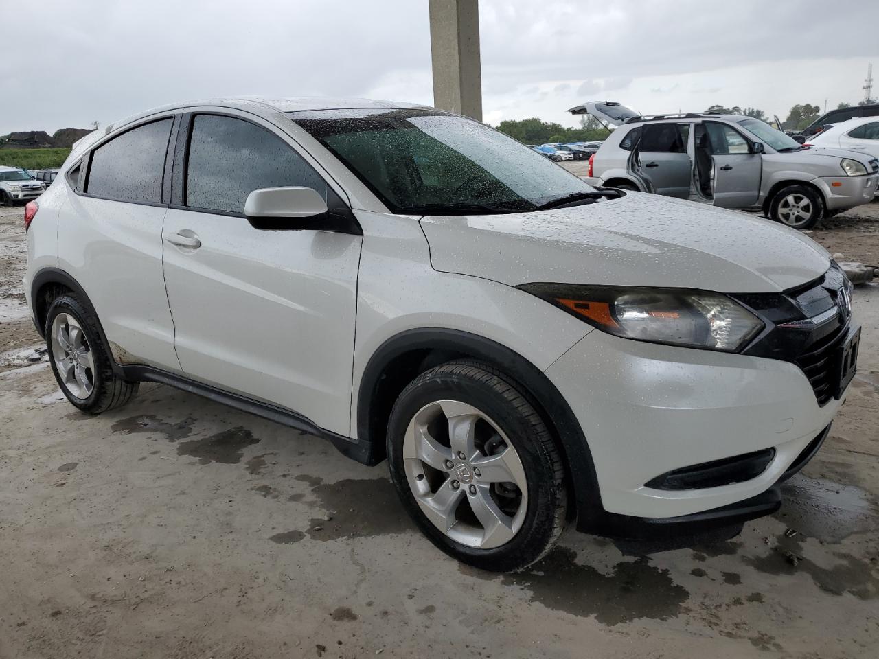 2016 Honda HR-V - Image 4