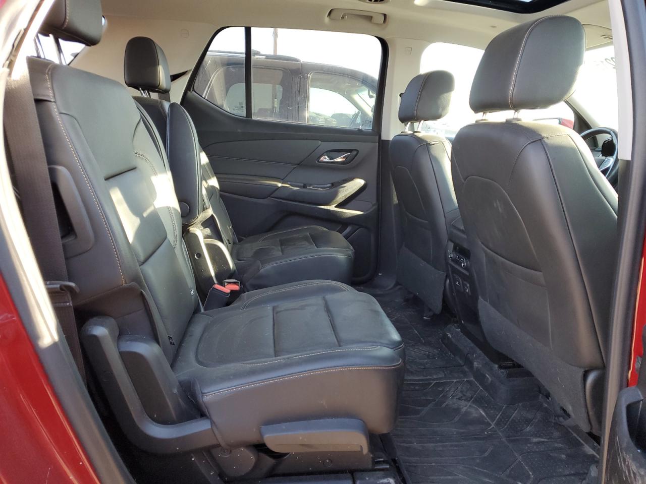 2020 Chevrolet Traverse - Image 11