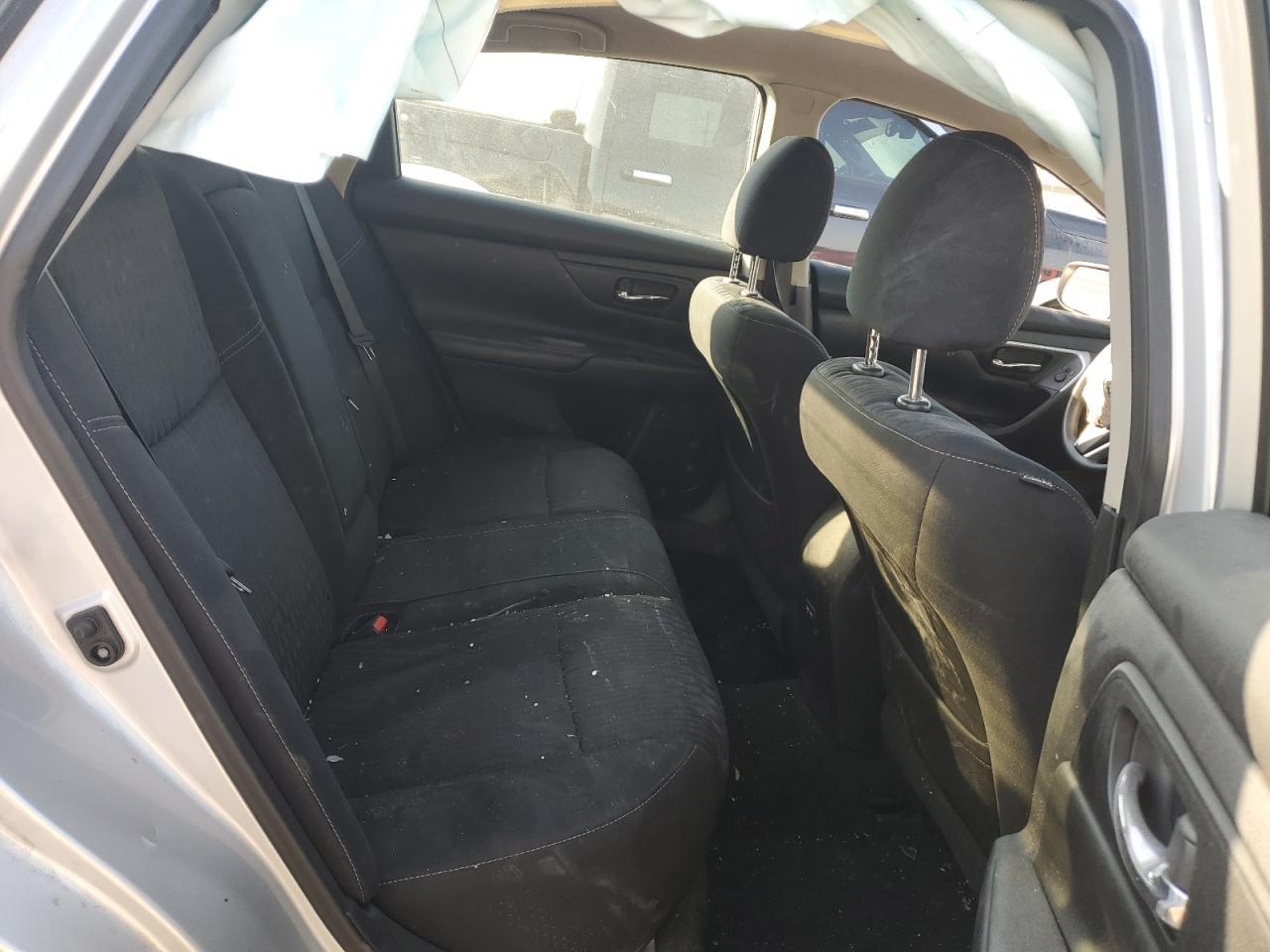 2018 Nissan Altima - Image 10