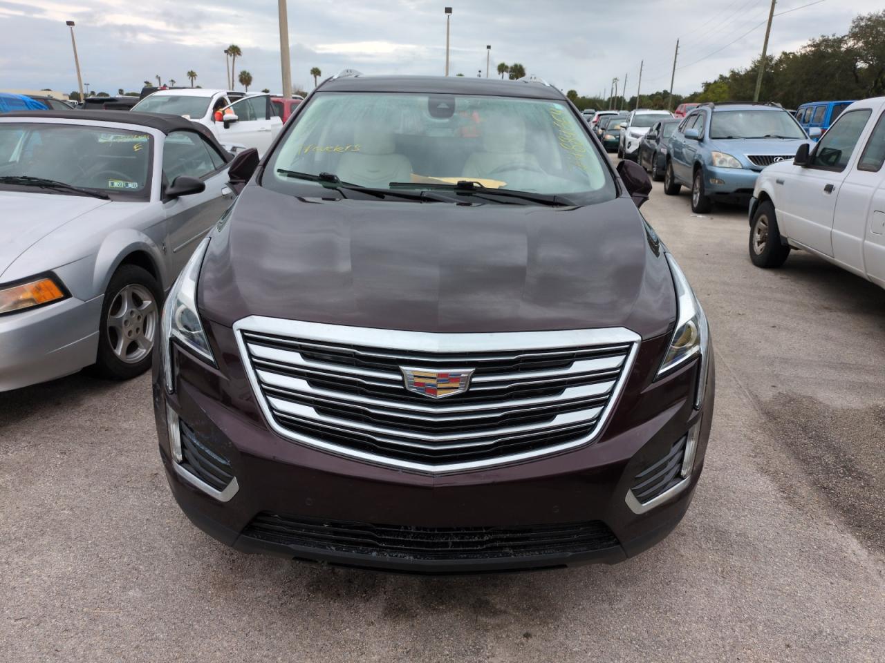 1GYKNCRS7JZ157449 2018 Cadillac Xt5 Luxury