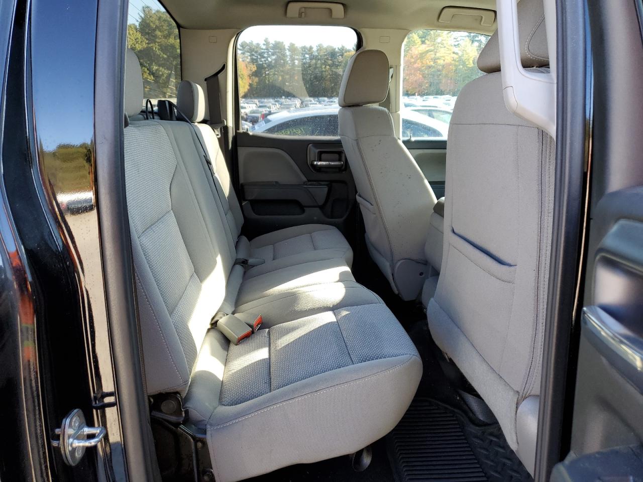 2018 Chevrolet Silverado - Image 10