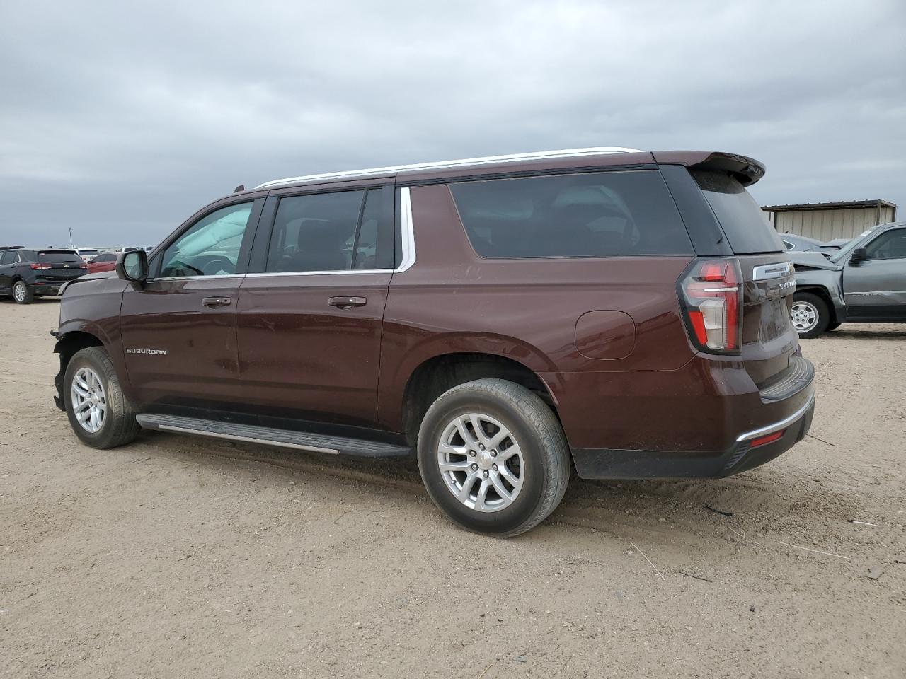 2022 Chevrolet Suburban - Image 2