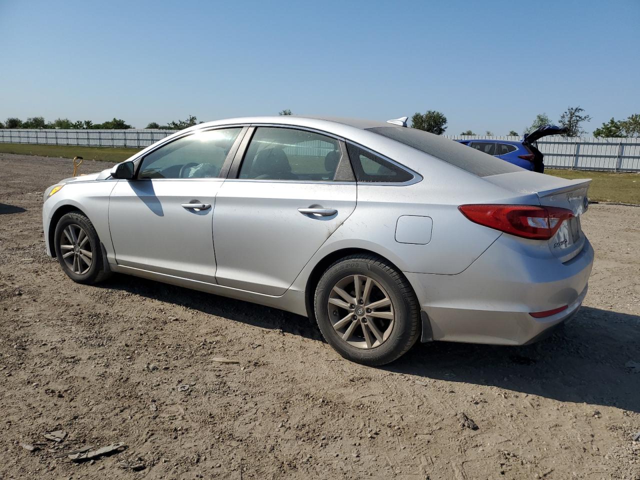 2017 Hyundai Sonata - Image 2