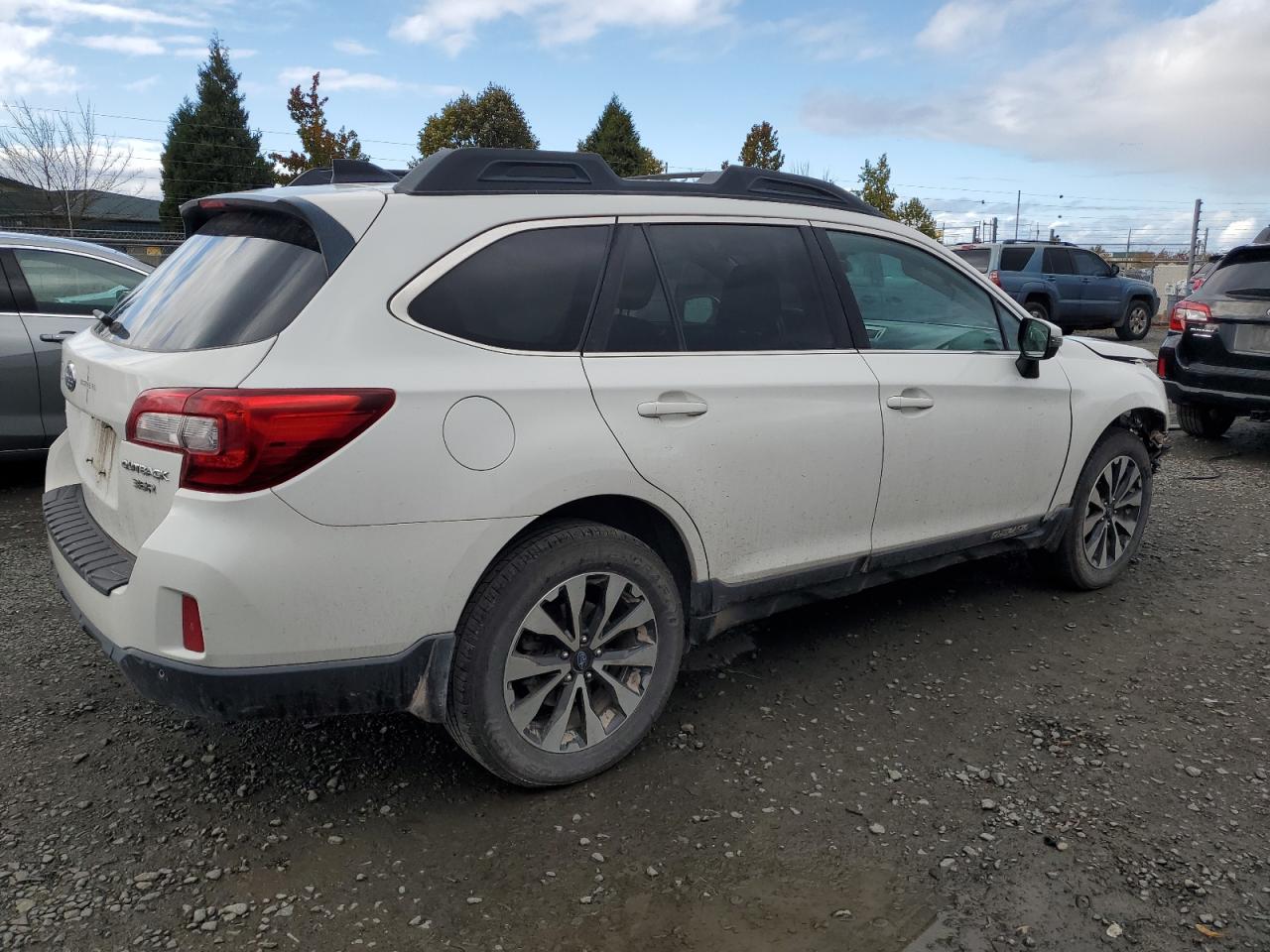 2017 Subaru Outback - Image 3