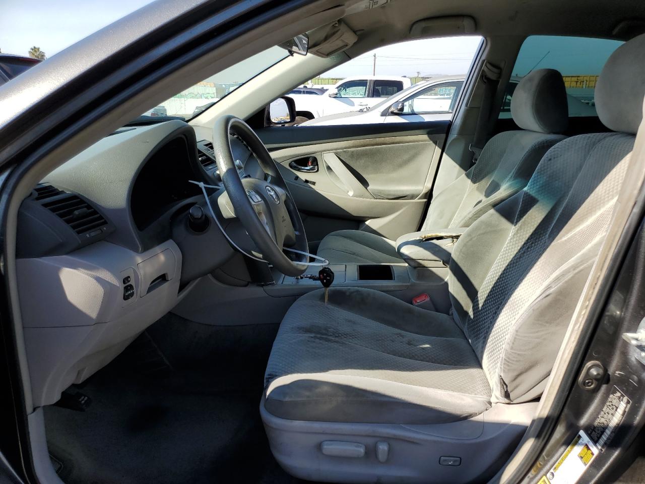 2009 Toyota Camry - Image 7