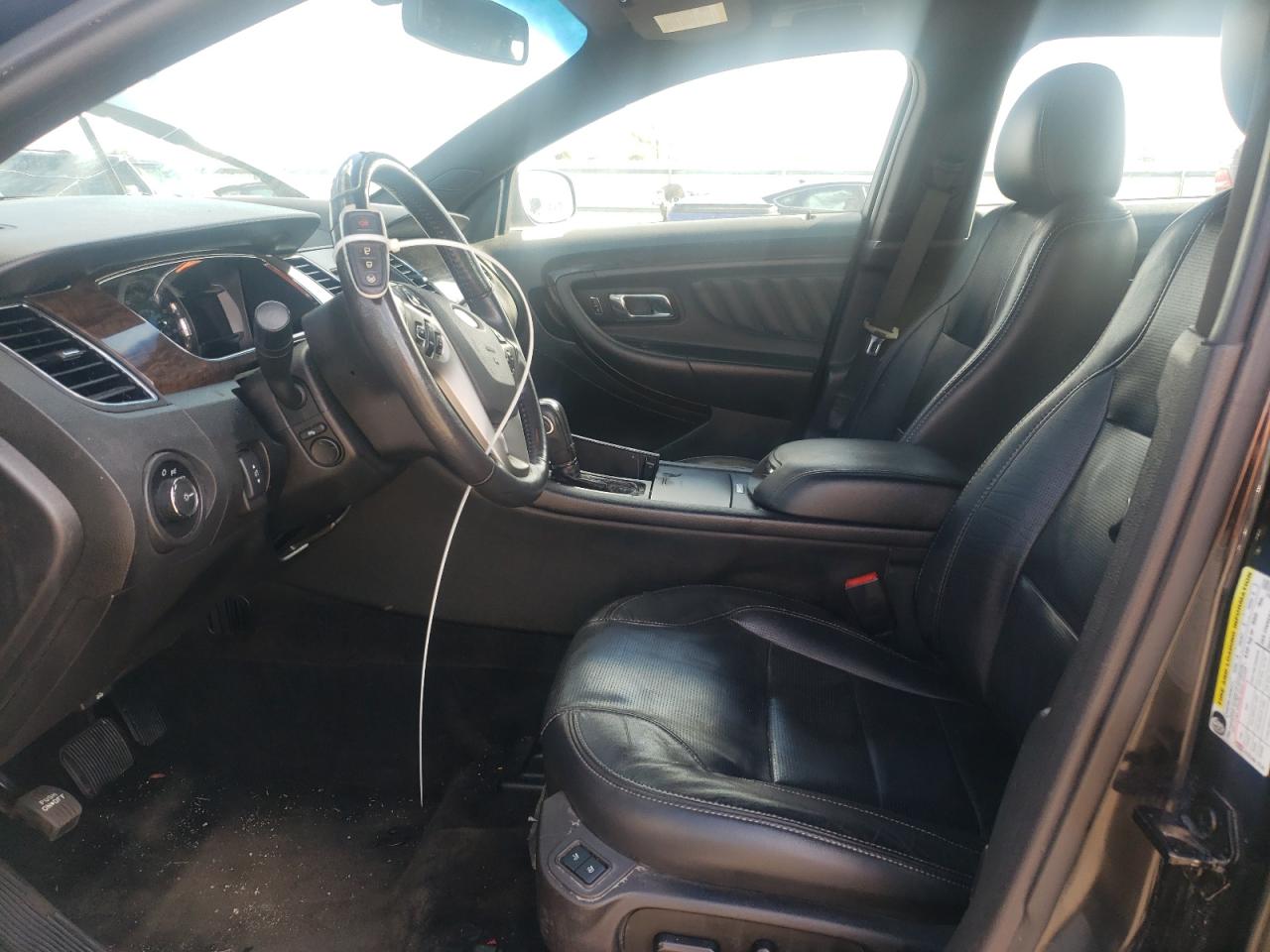 2015 Ford Taurus - Image 7